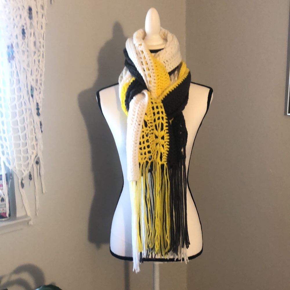 PALOMETA SHAWL